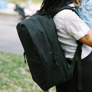 Lo & Sons Hanover Travel Backup